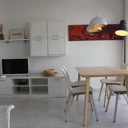 Apartament Beautiful In Front Of Beach, Pool, View