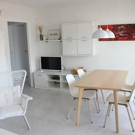 Apartament Beautiful In Front Of Beach, Pool, View