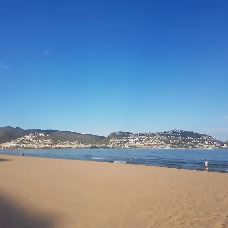 Apartmán Beautiful In Front Of Beach, Pool, View *