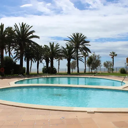 Beautiful In Front Of Beach, Pool, View Διαμέρισμα